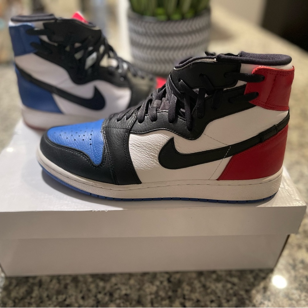 Jordan 1 Rebel